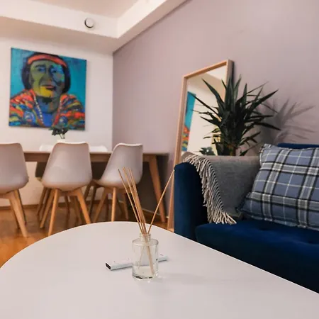 Modern Comfort In The Heart Of *