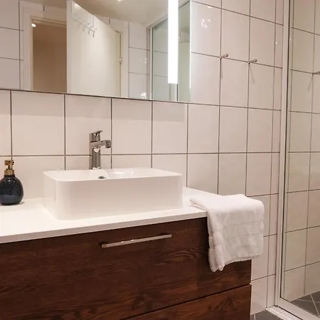 Modern Comfort In The Heart Of شقة برغن