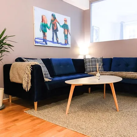 Modern Comfort In The Heart Of Lägenhet *