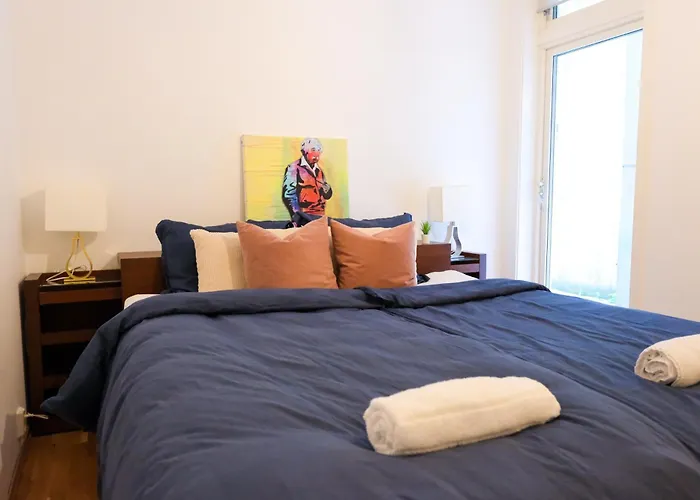 Modern Comfort In The Heart Of Apartman Bergen