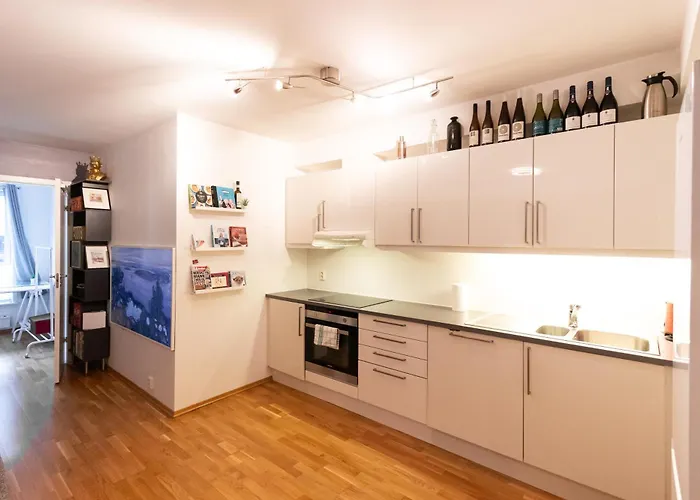 Modern Comfort In The Heart Of Appartamento